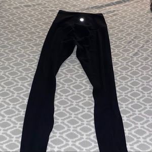 Lululemon aligns size 2 would fit 4